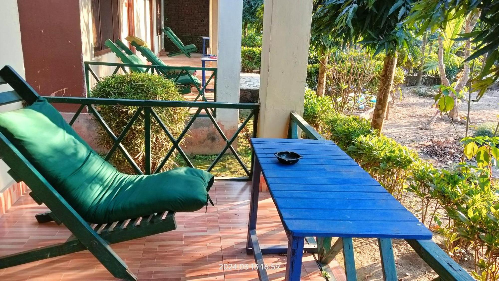 Hotel Butterfly - Peaceful Garden For Nature Lovers Саураха Екстериор снимка
